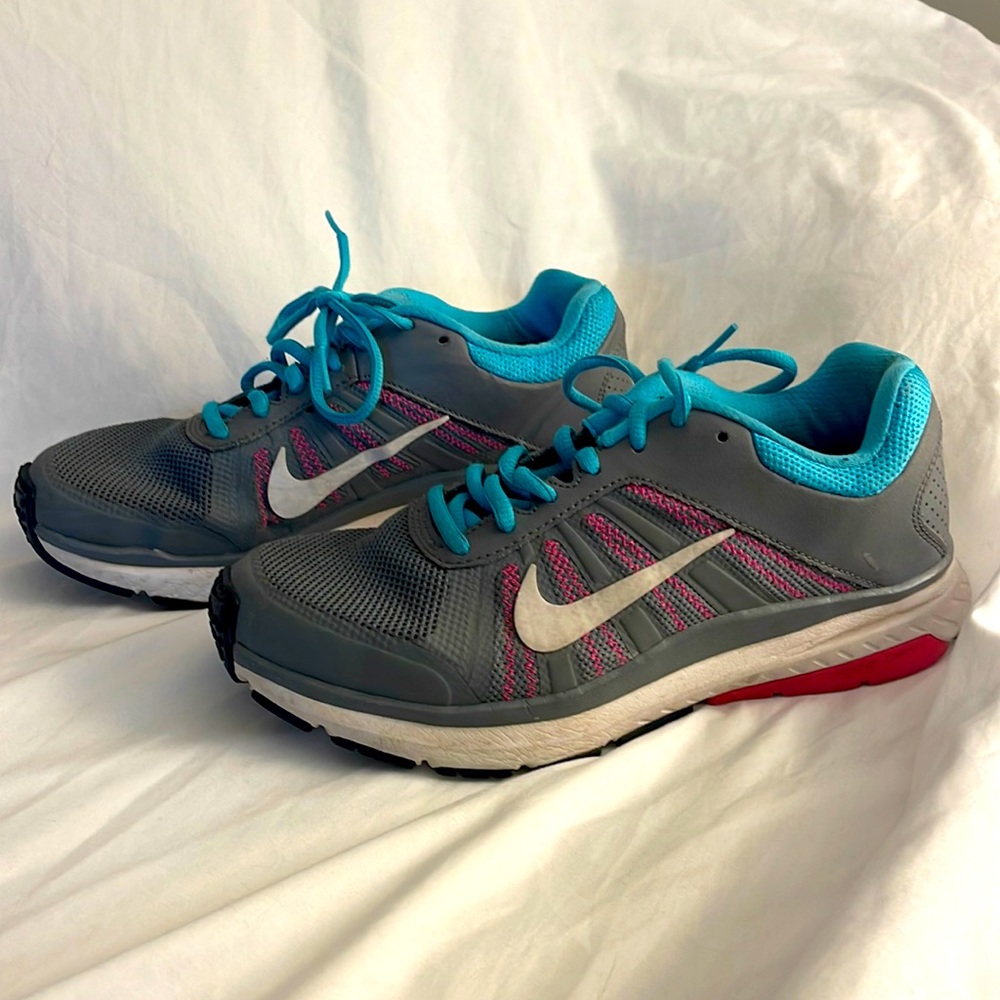 Nike Dart XII size 7 womens